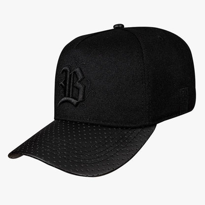 Snapback Black Flap Leather Perfured